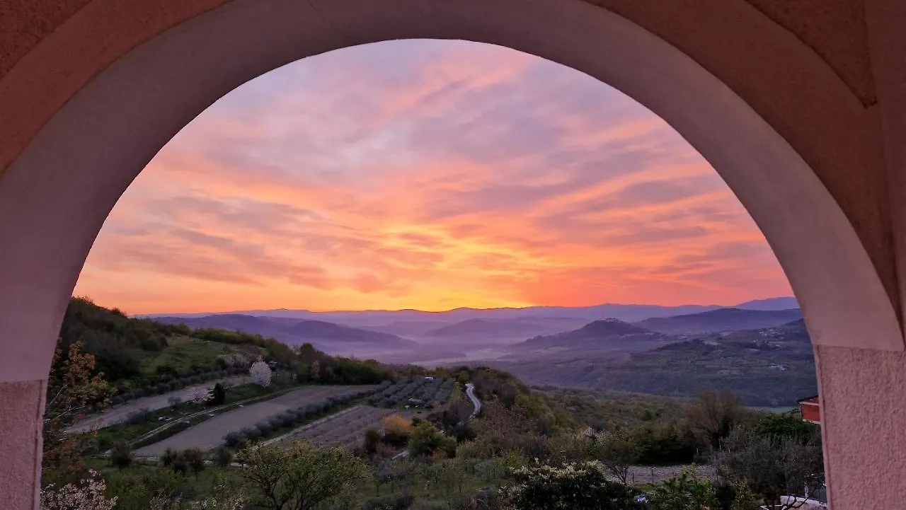 Apartment Cristina With Stunning View Vizinada